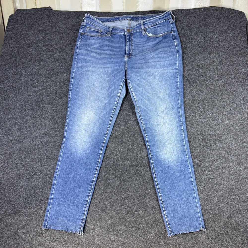 Universal Thread Jeans Womens 16/33R Blue Denim Skinny Leg Frayed Hem Outdoor